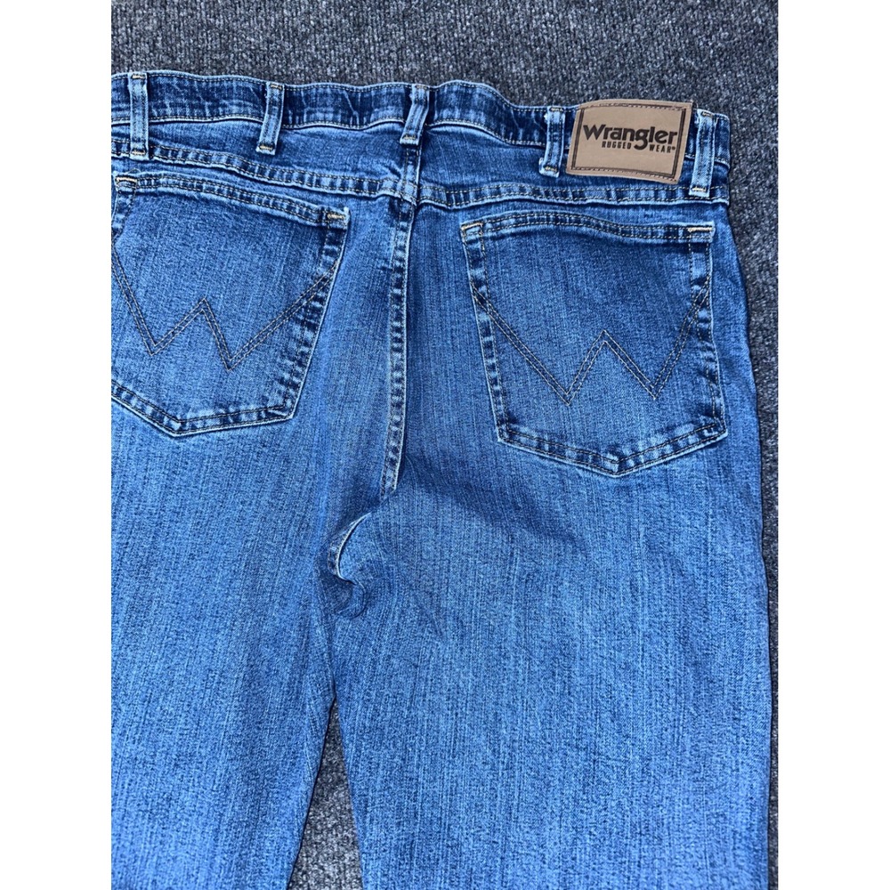 Wrangler Rugged Wear Flex Mens Blue Jeans Straight Leg Medium Wash 36x30 - Picture 7 of 8